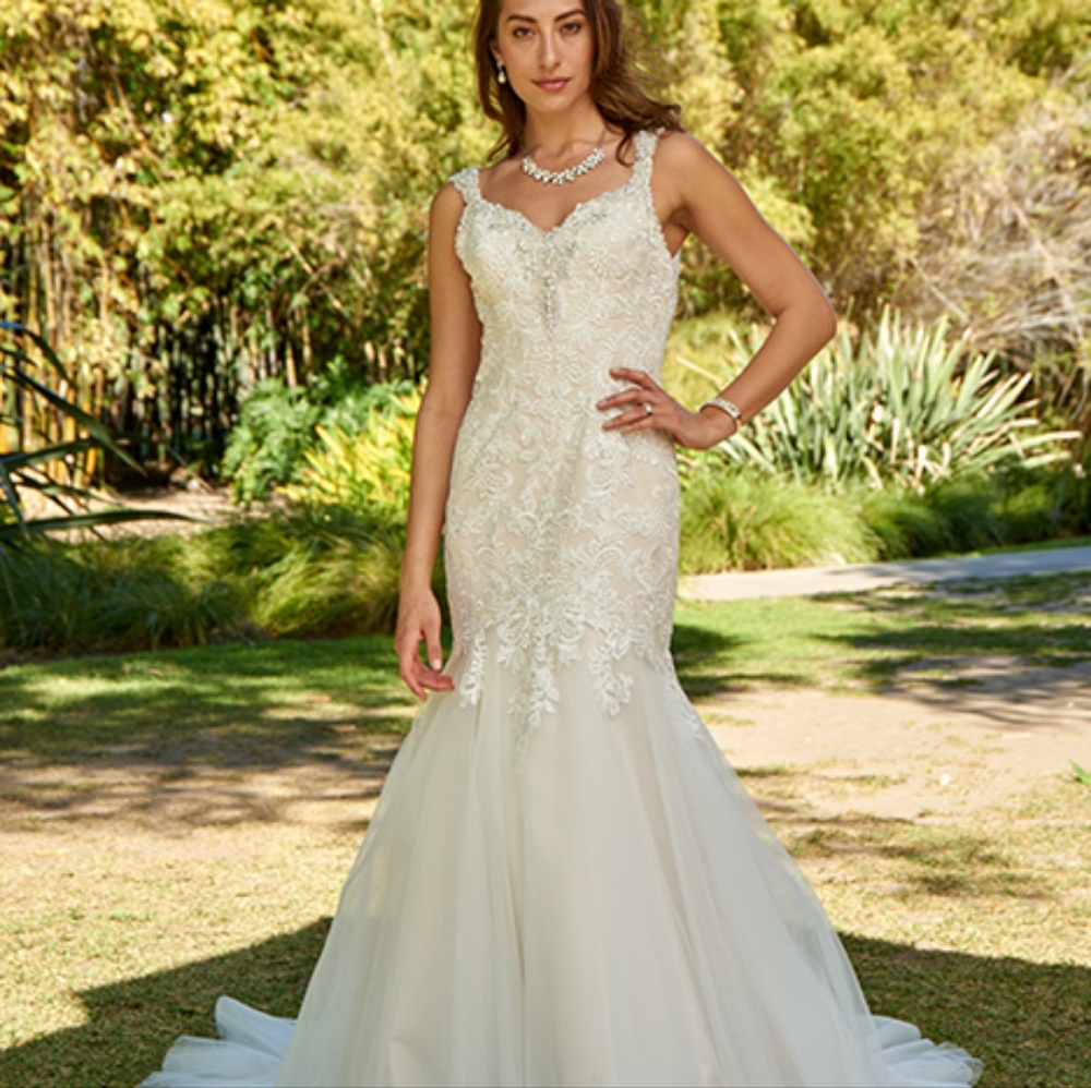 Wedding dress